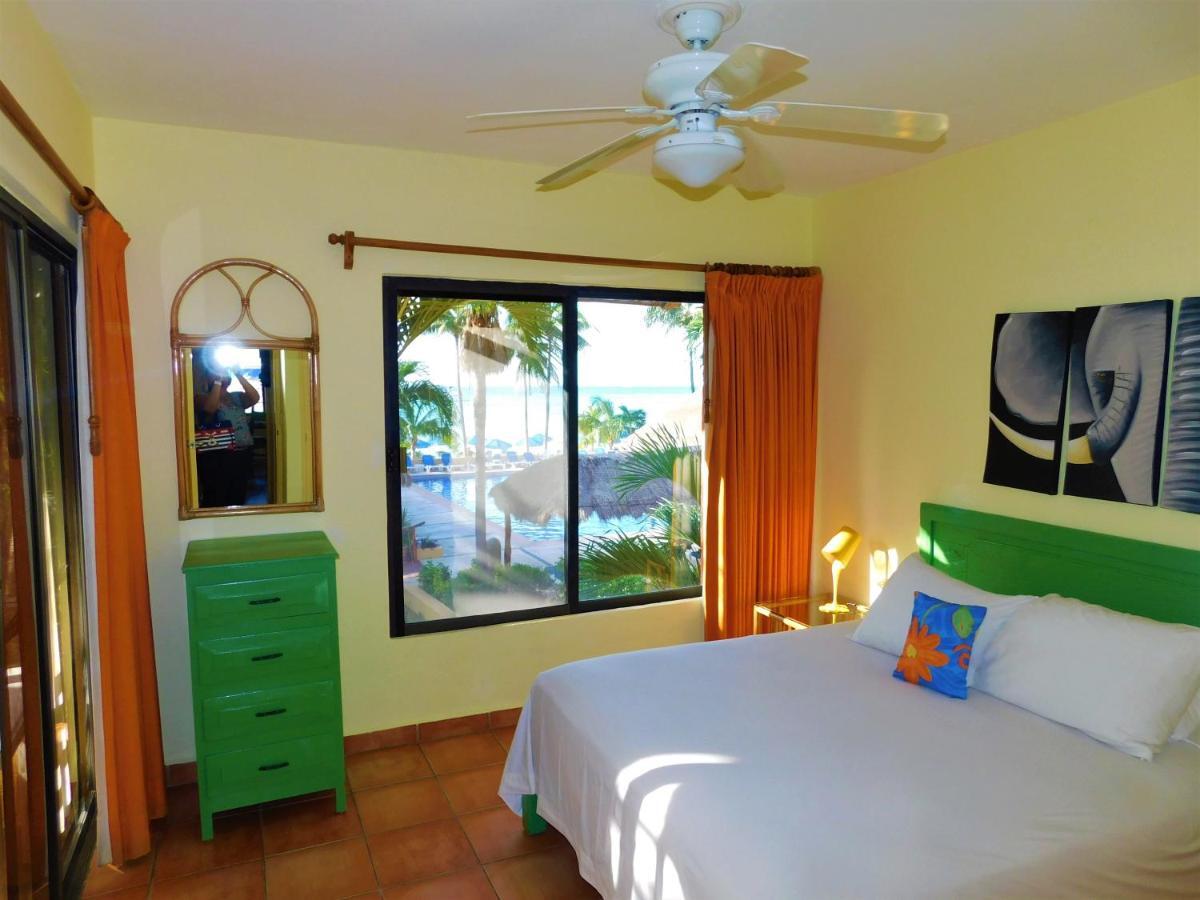 Nautibeach Beach Front Condos In North Beach Isla Mujeres Exterior photo